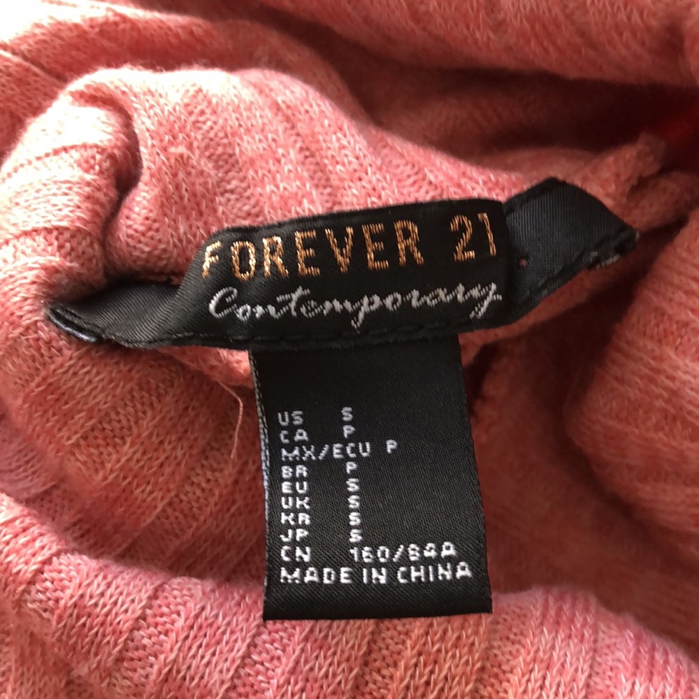 Forever 21 Powder Pink Top - Picture 2 of 5